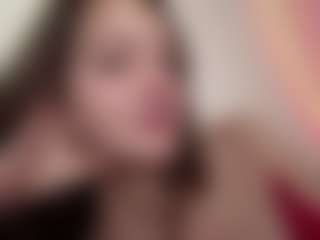 Live cam show with RegenaGustavson - Cute on SxyPornLive