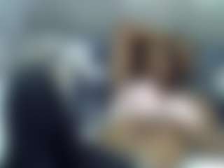 brunettenaomie's Live Sex Cam Show