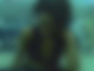 brunettenaomie's Live Sex Cam Show