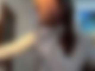 Live cam show with Leila - New Hairy Pussy on AdultVida.com