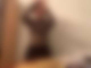 ChiaHuh's Live Sex Cam Show