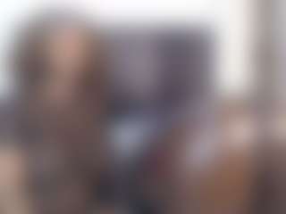 Live cam show with Henessie - Ass Bouncing on Camsoda