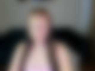 Live cam show with Isabella-Morgan1 - Camel Toe on SmokeAndPoke
