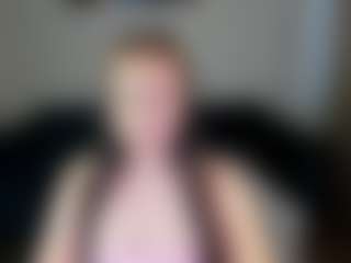 Live cam show with Isabella-Morgan1 - Body Massage on SmokeAndPoke