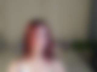 Lara's Live Sex Cam Show