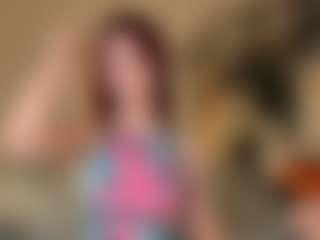 Live cam show with Lara - Red Hair on StripNow