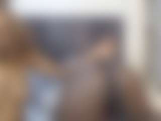 Live cam show with malloriey - Submissive on SpunkLive