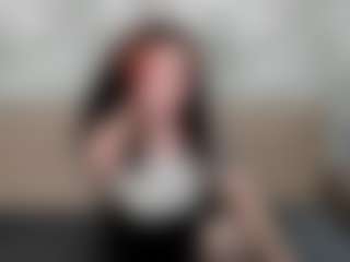 Live cam show with KellyFoss - New Lovense on Big Tits