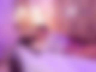 PeachMonroe's Live Sex Cam Show