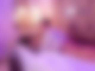 PeachMonroe's Live Sex Cam Show