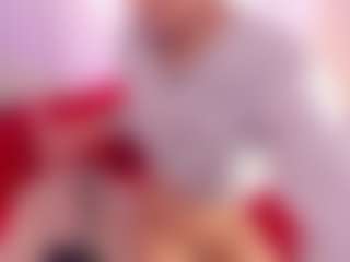 PeachMonroe's Live Sex Cam Show
