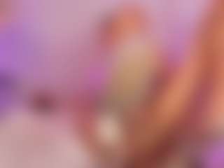 Live cam show with PeachMonroe - Tease on Camsoda