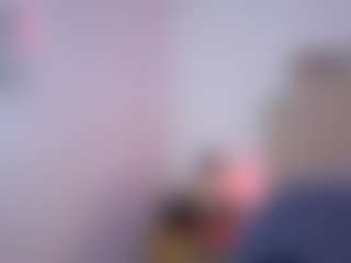Live cam show with SAMYBROWM - Smoking on fapnchat