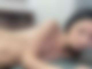Live cam show with TennieWeill - Strapon on Hubzter Live