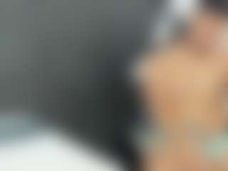 Live cam show with ander-montoyaa - Brown Eyes on Gym Cam Girls