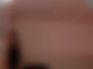 Live cam show with Mialunee - Shower on SpunkLive