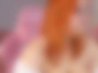 Live cam show with Aliica-Keller - Moaning on Camsoda