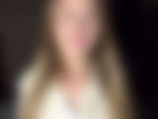 Maelle's Live Sex Cam Show