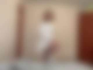Live cam show with Maelle - Normal on Camsoda