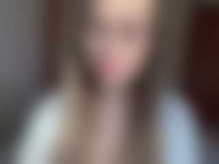Live cam show with Maelle - Granny on Adult Interactions