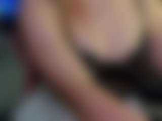 Live cam show with Ella-Banny - New Teen (18+) on Streamer API