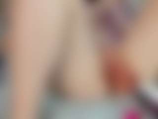 Live cam show with Ella-Banny - Body Massage on parknlotfishbdy