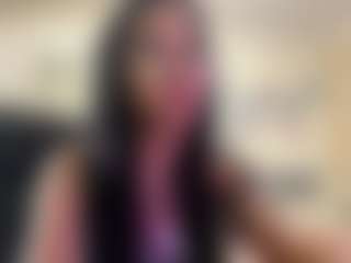 Live cam show with JanelleWarnstaff - College on Camsoda