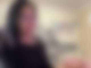 Live cam show with JanelleWarnstaff - Eating Pussy on dropp.cam