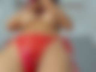Live cam show with Krystal-Rosse - Average on UwU Esports