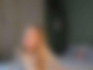 Live cam show with MellisaVeil - Upskirt on Dolls Live