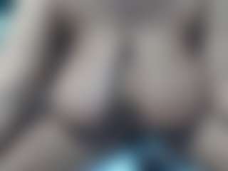 QueenTyla's Live Sex Cam Show