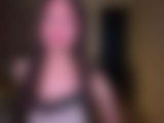 TwilaStright's Live Sex Cam Show