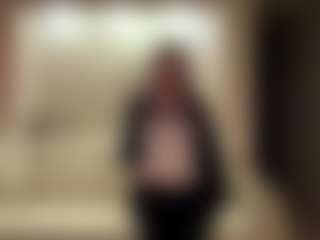 TwilaStright's Live Sex Cam Show