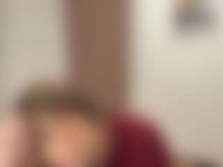Live-camshow met ValliePray - Nipple Piercings op Camsoda
