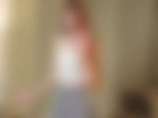Live cam show with WaiCondina - Body Massage on makecum.org