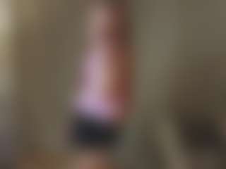 WaiCondina's Live Sex Cam Show