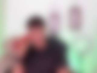 yoxibigcock's Live Sex Cam Show