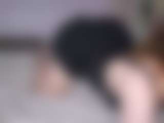 Live cam show with Kate - New Petite on Hubzter Live