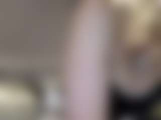 Live cam show with Kate - Small Ass on Fling VIP Chat