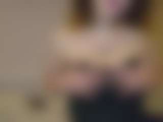 Live cam show with Kate - Glasses on sexylive.show
