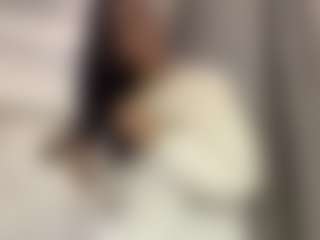 Live cam show with KierstenMenjes - Natural on Camsoda