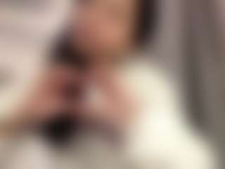 Live cam show with KierstenMenjes - Latina Petite on CamwithHer