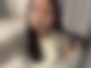 Live cam show with KierstenMenjes - Average on 1on1-livenow