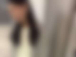Live cam show with KierstenMenjes - Striptease Asian on Gym Cam Girls