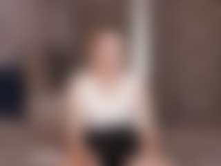 Live cam show with ManuelaPac - Smoking on 1on1-livenow