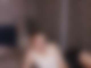 Live cam show with ManuelaPac - Upskirt on ObeyMaria