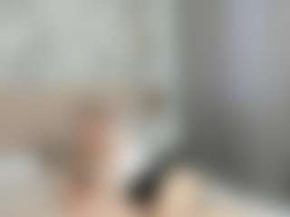 Live cam show with ManuelaPac - Cosplay Red Hair on sexytreat.net