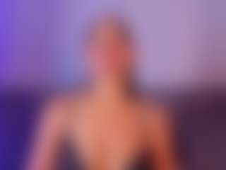 Live cam show with Sasha-Rodriguez - Brown Hair Petite on AdultVida.com