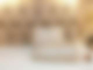 Live cam show with Siena-Moore - Ride Torso on 1on1-livenow