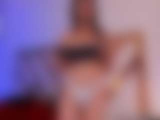 Yazmiine's Live Sex Cam Show